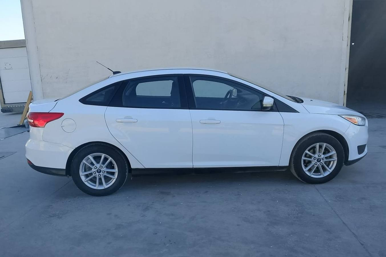 فۆرد فۆکس 2017 مواسەفات SE 
سەنەوی تا ٢٠٢٨ تازەیە بەشەرتی تەحویل 
دوو پارچە بۆیاغ 
چەمەلەغی پێشەوە لای سەکن 
و چەمەلاغی دواوە لای سەکن  بێ ناوگرتن بێ ئێرباگ 
توند و تۆل و بێ موشکیلەیە 

سـعـر : لە کۆمێنت داوابکە ڕاستەوخۆ بۆت دێت 📥 

گێرو مەکینەو کارەباییات بەشەرت 
هیچ کێشەیەکی تێدا نییە 

ژمارەی خاوەنەکەی 
***********
ڤایبەر و واتس ئاپ
