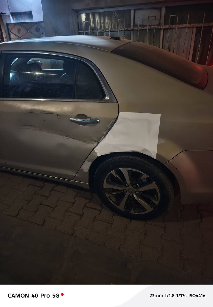 سلام عليكم ماليبو ٢٠٠٩كير محرك خير من الله الكشر تعبان يرادله صبغ عام وبيه ضربه بالكشر قويه موضحه بالصوره السعر ٦٥وبيه مجال


**إذا كنت صاحب هذا الإعلان وتريد حذفه لأي سبب، رجاءا أرسل رسالة إلى الدعم الفني**