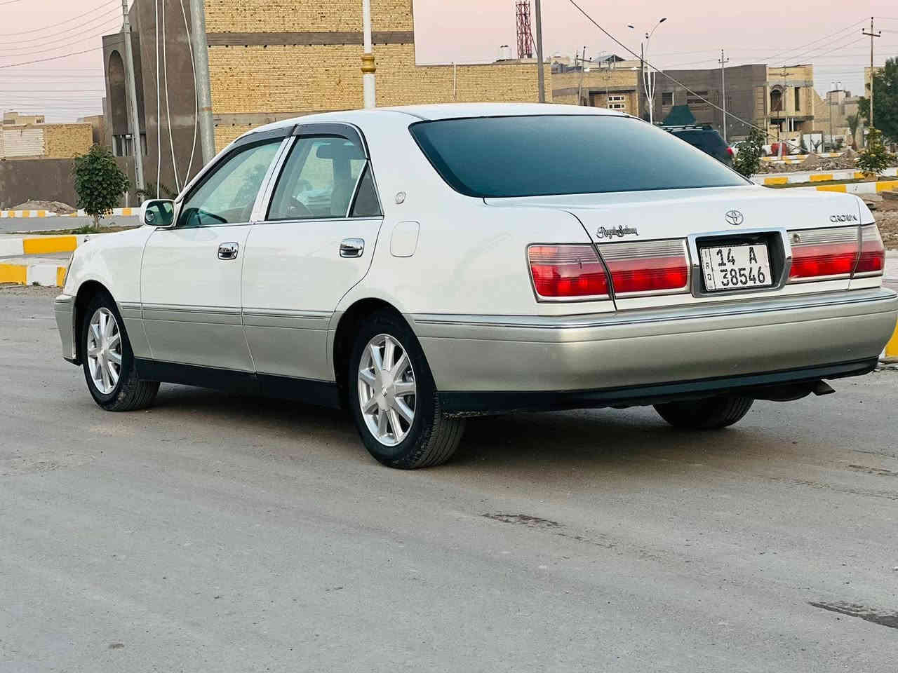 للبيع جنون ملكه رقم بصره نگليزي بسمي  بيه كصه جنطه  كير محرك مكفولات محرك ففتي  صدر أمامي خلفي جدد مشط جديد  تخم تاير سياره جاهزه مري شفط ستيرن كهربائي  كهربائيات كله شغاله تبريد قطعتين أمامي خلفي شغال  ثلج أصل كرستال سعرها 107 وبيه  مجال مكان السياره ذي قار مركز   رقم الهاتف
***********
