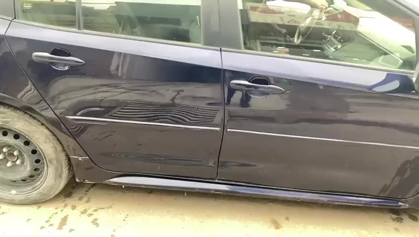 تويوتا كورولا
تصليح ضربة مع صبغ جاملغ ودعامية 

العنوان كركوك الحمزلي مقابل الملعب واتساب 
***********
