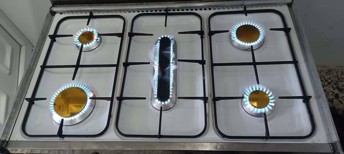 عرض مميز – طباخ عشتار عراقي 5عيون 
حجم عملي مناسب 80*50
 5 شعلات قوية 
 فرن شغال خط واحد
  لون ابيض مقاوم
💰 السعر: 170 قابل للنقاش
📍 العنوان: موصل – وادي حجر 
🔹 للبيع أو المعارضة حسب الاتفاق والقناعة 🔹
✨ فرصة ما تتعوض ✨


**إذا كنت صاحب هذا الإعلان وتريد حذفه لأي سبب، رجاءا أرسل رسالة إلى الدعم الفني**