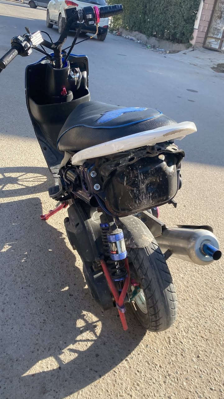 عدله للبيع دراجه تعمير بيها هواي غراض شلعه ومعدل دراجه تخبل ناعمه نكره سلف بكل وقت تزويدها موضح بلفديو وصور سعر ٥٥٠ وبيها مجال قليل مكاني بياع حي الشهداء ***********
