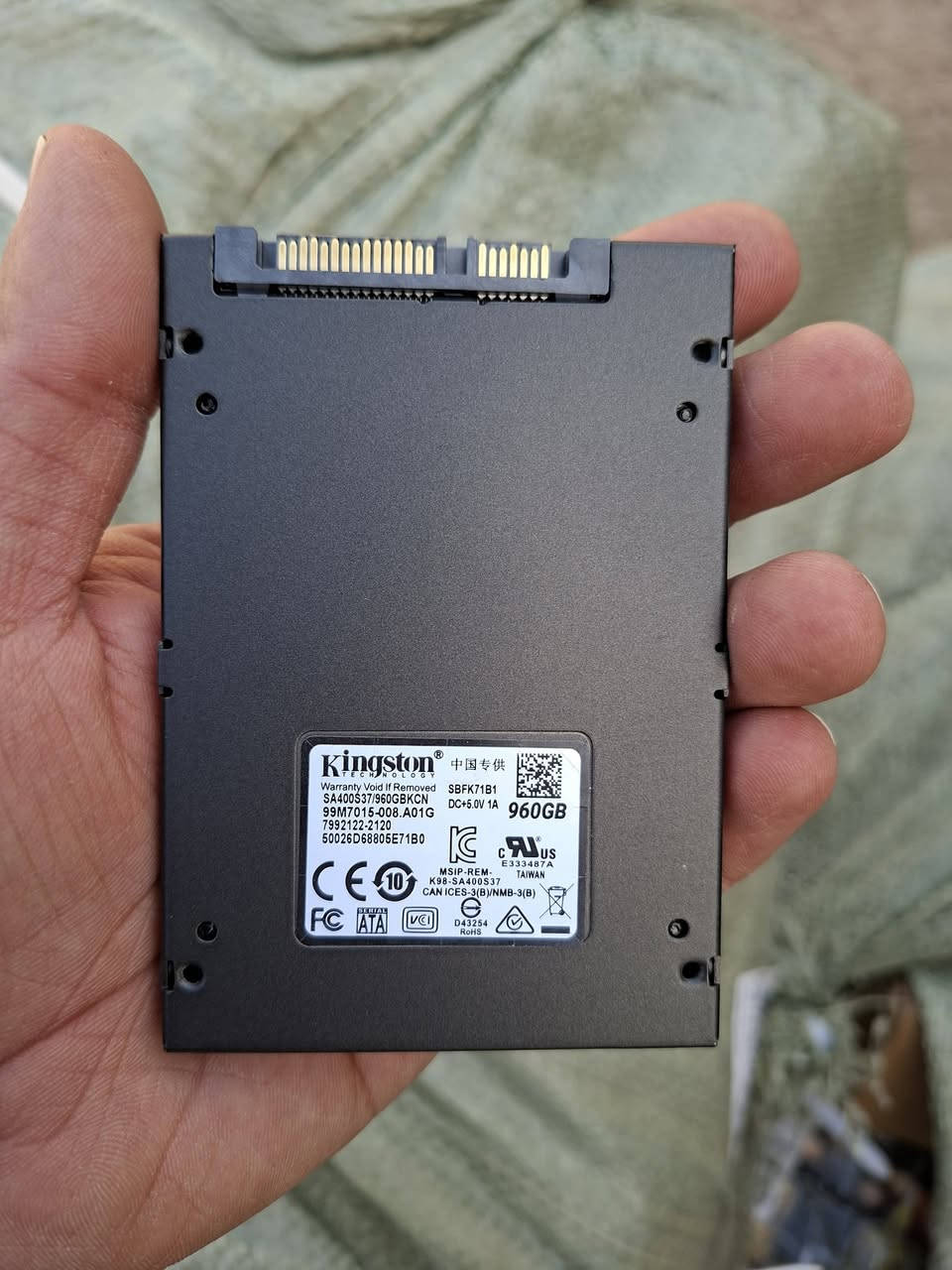 متوفر 960GB SSD بدون كارتون شغال


**إذا كنت صاحب هذا الإعلان وتريد حذفه لأي سبب، رجاءا أرسل رسالة إلى الدعم الفني**