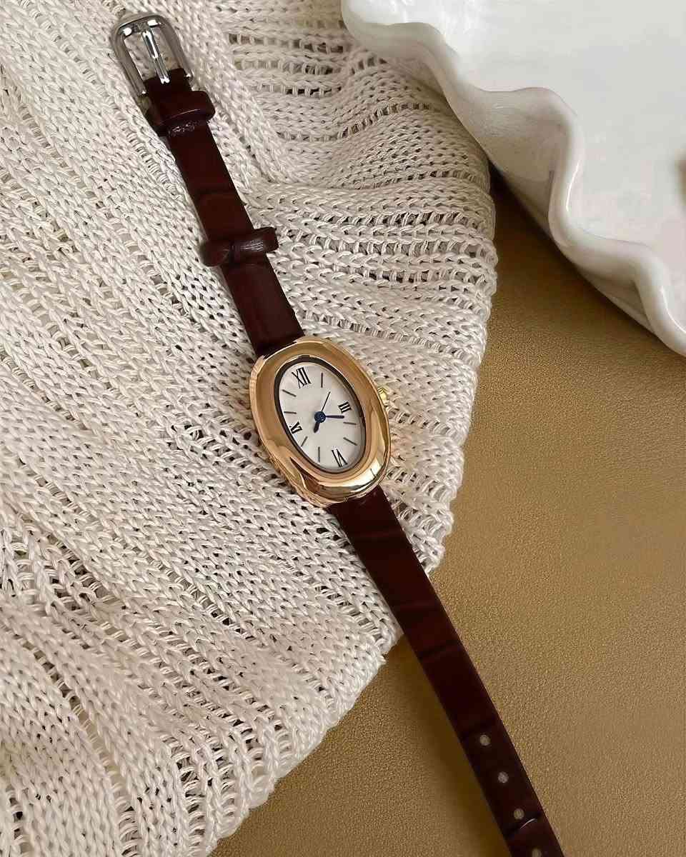 🔥 إذا تحبين الفخامة الهادئة، هاي الساعة إلج. ⌚✨

⌚✨ ساعة نسائية فاخرة بتصميم بريطاني كلاسيكي ✨⌚

أناقة راقية تناسب جميع إطلالاتك 💖
✔️ سوار جلد PU مريح وأنيق
✔️ قرص دائري بتصميم فاخر
✔️ حركة كوارتز دقيقة
✔️ مثالية للحفلات، الأعراس، المناسبات والهدايا 🎁

كما يوفر بيج Aveen Store الخدمات التالية:
✅ شحن سلات من SHEIN.
✅ شحن الطلبات الخاصة من SHEIN.
✅ شحن مجاني ضمن العروض المتوفرة
💕 شاركوا المنشور مع أصدقائكم، وتابعوا Aveen Store حتى يصلكم كل جديد.
📩 للحجز والاستفسار راسلونا على الخاص.
#shein #shopping #style #explore #iraq


**إذا كنت صاحب هذا الإعلان وتريد حذفه لأي سبب، رجاءا أرسل رسالة إلى الدعم الفني**