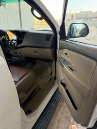 عندي تيوتا فورجنال 2013  مكفوله كفاله عامه ماعدى الدعاميه تبديل و صبغ ...