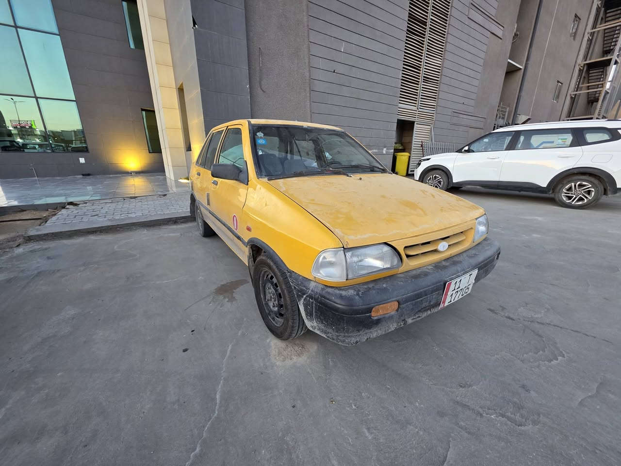 سايبا ٢٠١٠
سيارة ب اسمي  تحويل ثاني يوم مصفرة هيئة وغرامات
لااتنقيص ولا تبخير
شاصي واحد معمر
كير نظيف 
تبريد تدفئة
كهربائيات شغالة
الكشر شوفة عينك
نواقص مشط ستيرن+طوافة بنزين 
سيارة جاهزة
السعر ٢٥ وبيها مجال
مكاني بغداد  الغزالية او الحرية 
***********
