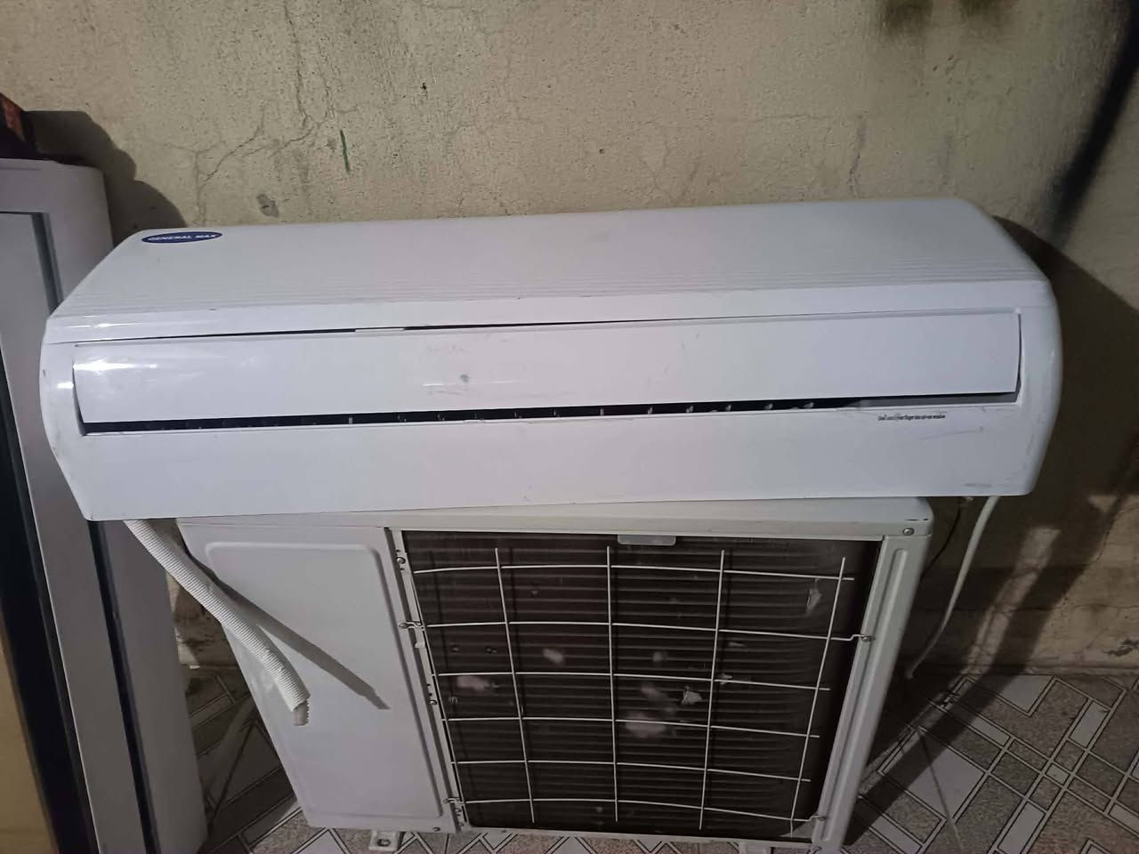 سبالت طنين كامل بوري غاز شرط الشغل اخو الجديد
غسالات اوتوماتيك احجام مختلفة
مبردات احجام ثنين ونص واربعه ونص
كونفيرات وسط وكبير
طباخ كريازي اخو الجديد 
طباخ فريش وتكنو
طبلات كاونترات 
تخومه غير مستخدمه واسعاهم مناسب جداً 
عنواني حصيبه ***********الشراي يتفضل خاص او واتساب وبعد اكو هواي اغراض مستخدمه
