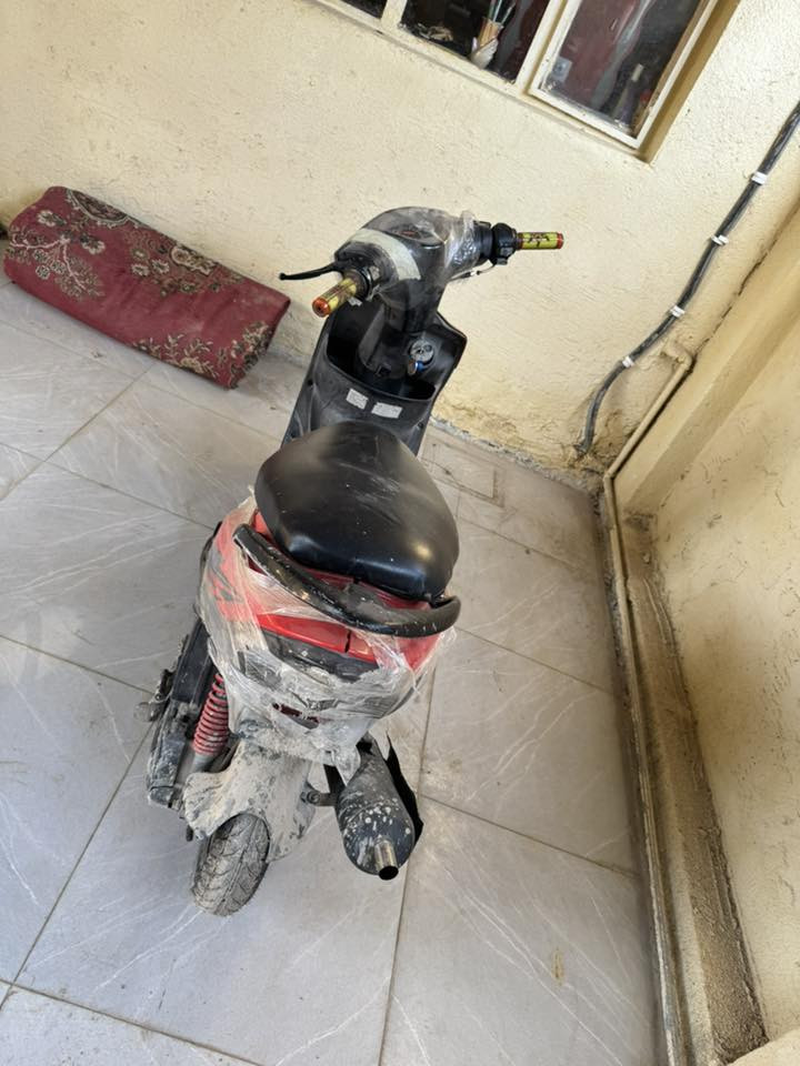 سلام عليكم ماكس عدلة نضيفة كلش ومزودة
رايدها ب٧٠٠ الف
رقمي فقط واتساب ***********
