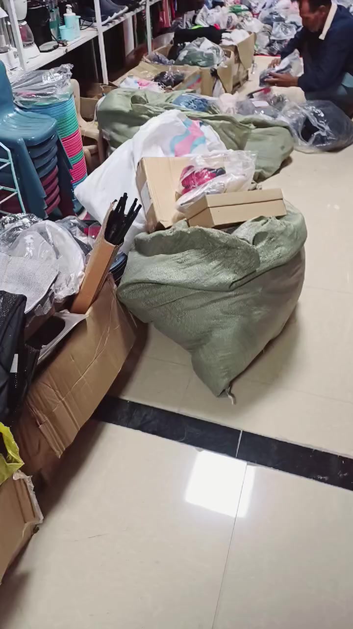 يالله اخوان كله شي ان الي يريد يجي بنفسه ياخذ ملابس داخل المجمع هلا بي شارع البلديه مقابيل دكتور جعفر مجمع الزعيم جليل البابلي


**إذا كنت صاحب هذا الإعلان وتريد حذفه لأي سبب، رجاءا أرسل رسالة إلى الدعم الفني**