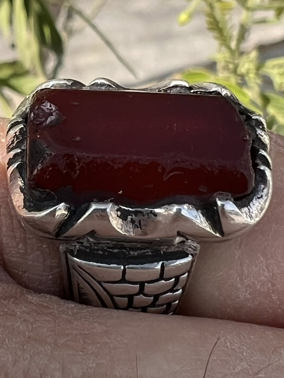 عباسيه يماني قديم طول الحجر ٢سم ونص وبصياغه يدويه تحفه العنوان الكوت للاستفسار الاتصال على ***********
