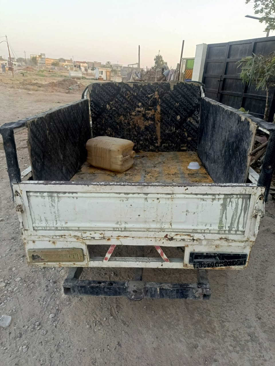 سلام عليكم ستوته البيع نتيار محرك جديد و اكسل ماسياره وراق بيهه سعر700 وبيهه مجال بصيط ديالئ الخالص رقم تلفون ***********
