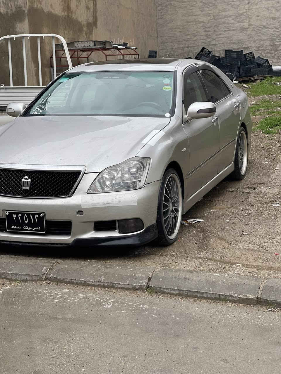 سڵاوی خواتان لێبێت
شاهینە ٢٠٠٥ 
١٨٢ سپۆرت 
سڵاید ٣ دووگمە
جڵدی دووبەی سفر 
١٤٠ هەزار ڕۆشتوە 
قەترە دووکەڵی نیە 
٤ دەبڵی لۆکی بۆ بەسراوە سفر تاقم پیشی تازە 
سەیارەکە زۆر کپوو نەرمە 
تایەوو ویلی سپۆرت 
سعری ٦٧ شتی مەجالی برایانە 
***********
