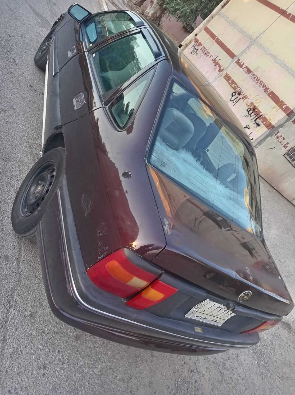 سلام عليكم اوبل فكتر موديل 1991لبيع مستعجل عليه سعره 28 بي مجال وهاي رقمي ***********
