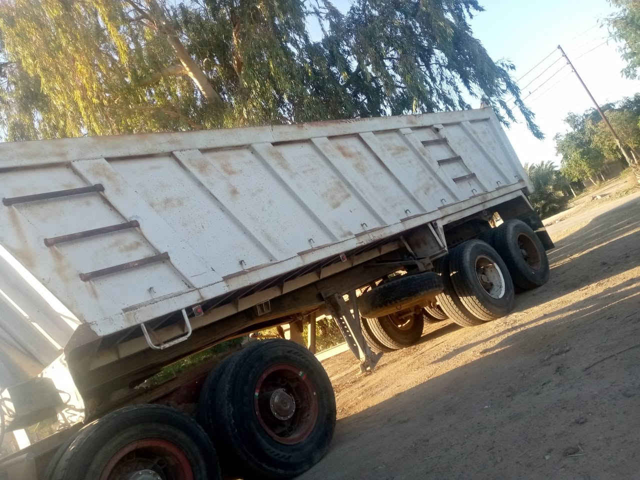 السلام عليكم للبيع قچمه موديل 1984
 گير 11 عادي.                                   
عربانه العلم تخم تاير
التواصل ***********/***********
