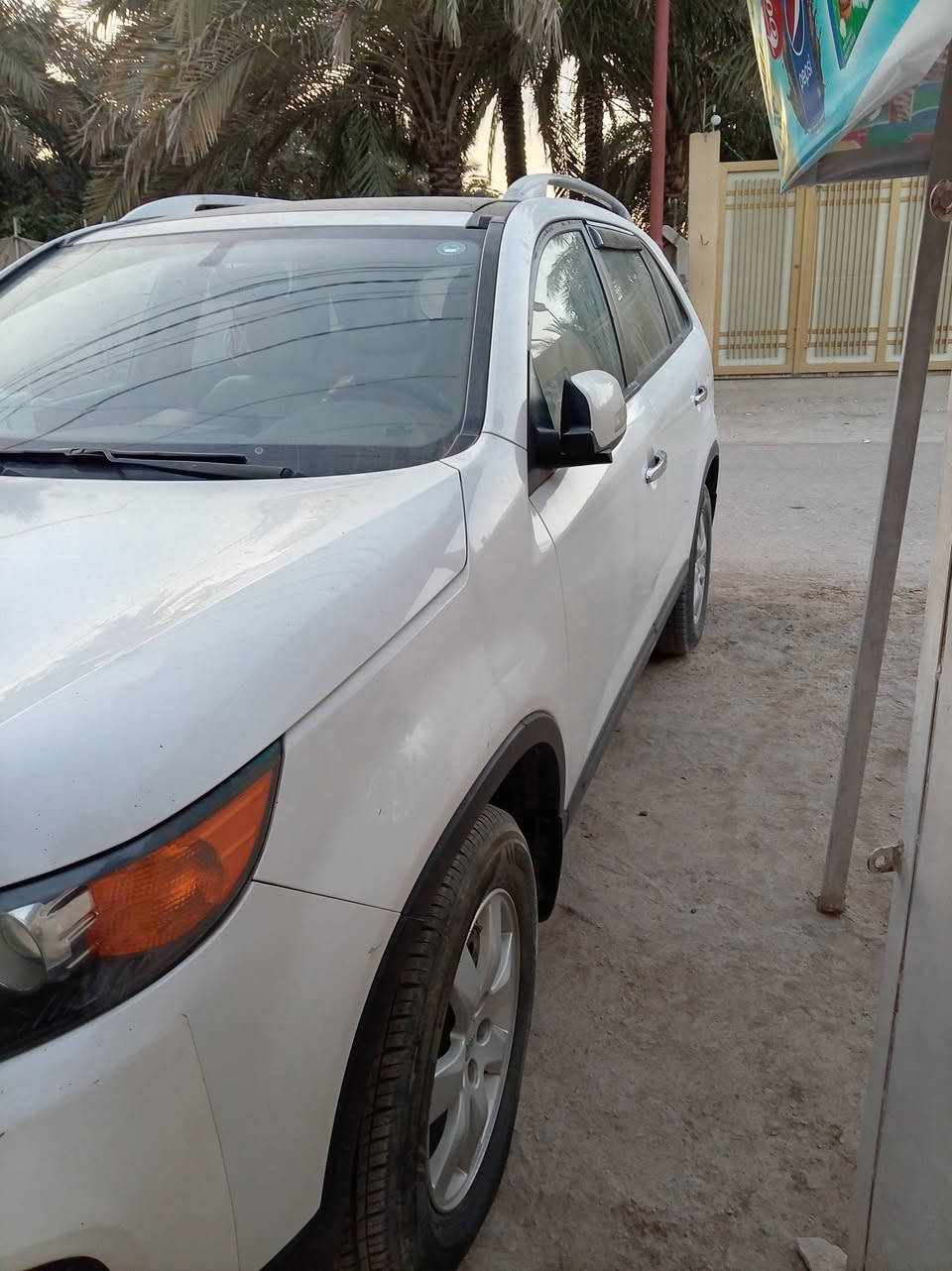 من رخصة الادمن للبيع سيارة سورنتو 2012 رقم أربيل باسمي التحويل شوكت ما يعجبك فتحه و بانوراما بصمتين محرك وكير خير من الله مكان السيارة الحله رايدها 130 وبيها مجال 7 راكب محرك 2400 أربعة سلندر مكان السيارة الحله الاتصال ***********
