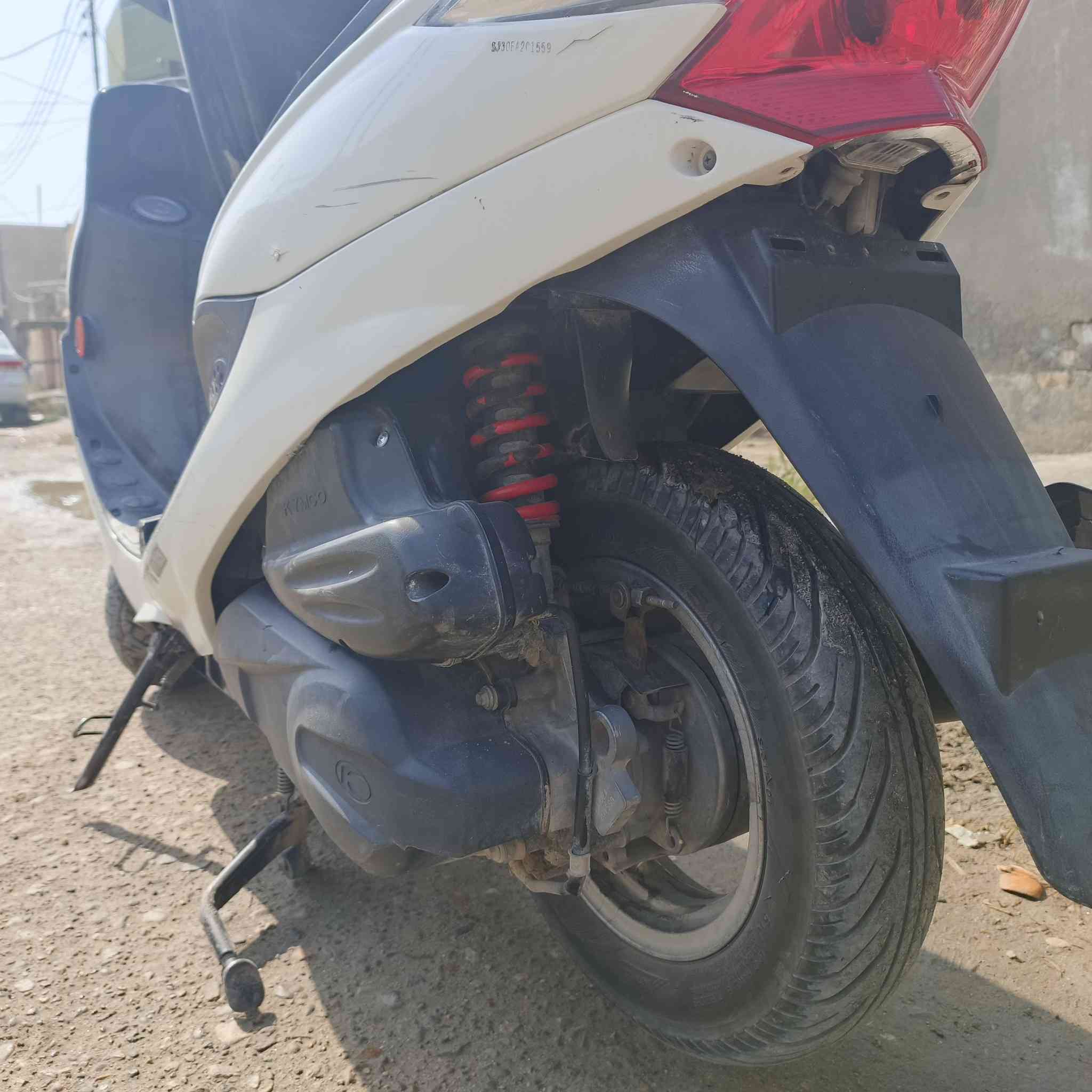 سلام عليكم دراجه كامكو بوليس موديل 2014 دراجه رمبه  مكفوله من كلشي مكينه كهربائيات السعر 800 الف وبيها مجال للطيبين ***********الرقم
