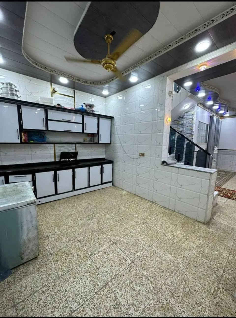 😳😳ابلاش ابلاش 😳😳
بيت360/متر/للبيع مع اثاث كامل طابقين  شغل جناي ((***********)) 

البناء درجه اوله ركن عله شارعين 

طابو زراعي سند 25 قرار محكمه 📝📝

#تفاصيل_البيت/ 4غرف / وصالتين /وستقبال /ومطبخ 

#نوعيت_البناء /طابوق جمهوري اساس وسقف صب 🧱🏗

البيت بنائه موثق من اول طابوقه لحد ما كمل 📸🎥

موقع البيت بنجف عله شارع المطار الصب مقابل ملحق قريت الغدير 

كل هاذه وبسعر 78وبي مجال 💰

للستفسار ***********وتساب

تابع اصفحه ليصلك كل جديد من منازل وعرصات 🏢🏣

