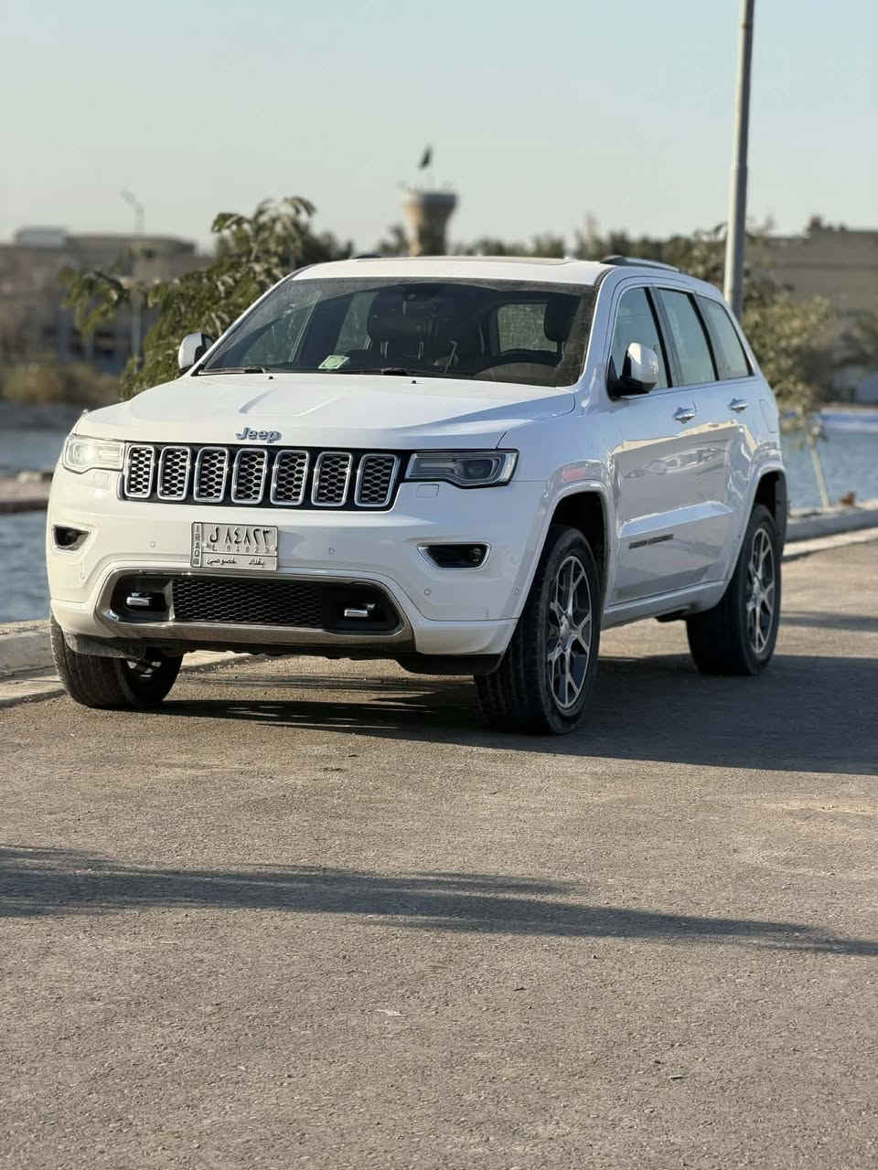 السلام عليكم جيب موديل ٢١ اوفرلاند ماشيه ٢٥ خليجي كفاله عامه رقم بغداد باسمي مكانهه بغداد الامين الثاانيه سعرهه ٣٤٥ وبيهه مجال قليل ***********
