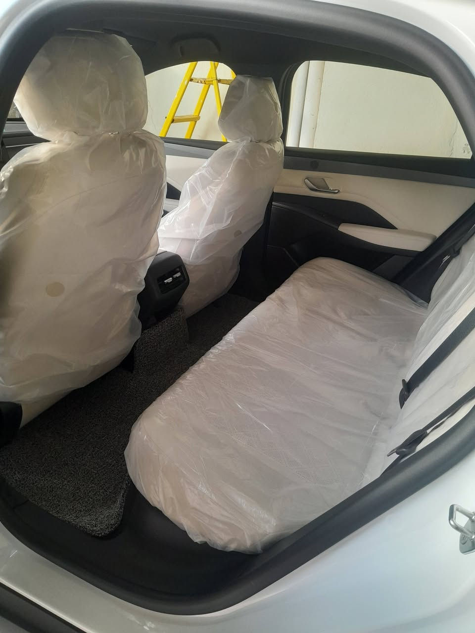 سلام عليكم بي وايدي للبيع زيرو بسمي
موديل ٢٠٢٥  كاعيات جدد تفصال دوشمه ليلون السعر
١٩ وبيها مجال العنوان بغداد كفاله عامه 
الرقم ***********
