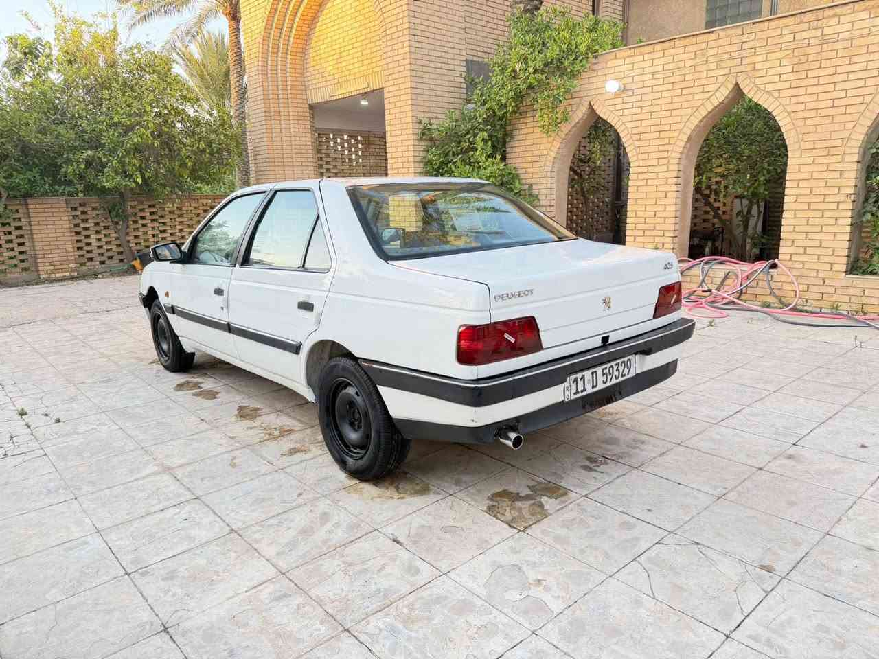 سلام عليكم ابيجو الميس موديل 209سياره مكفوله من ضربه وصبغ بيه بس البنيد طير فقط مكينه وكير مكفولته تبريد شغل شغل تخم تاير جديد صدر مامي وخلفي جديد هزه جديد سنويه الى 30سياره سياره مال جناي السعره 33مكاني بغداد بلديات وهذ رقمي ***********
