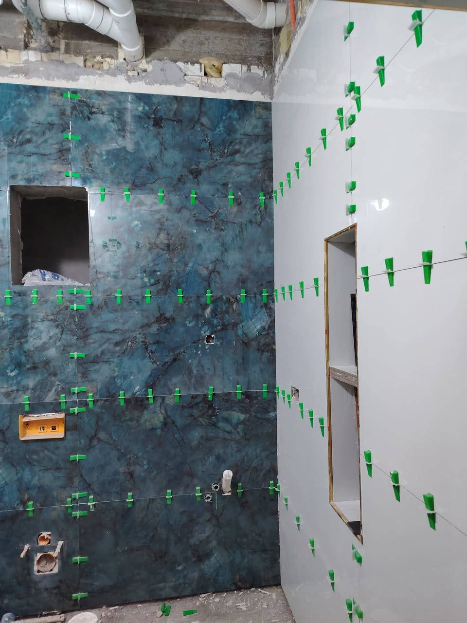 السلام عليكم
خلفه سيراميك وكاشي ومرمر والواح بورسلين شغل درجه اولى التزام ف العمل دقه عاليه استلام مهندس متواجد في بغداد ***********
