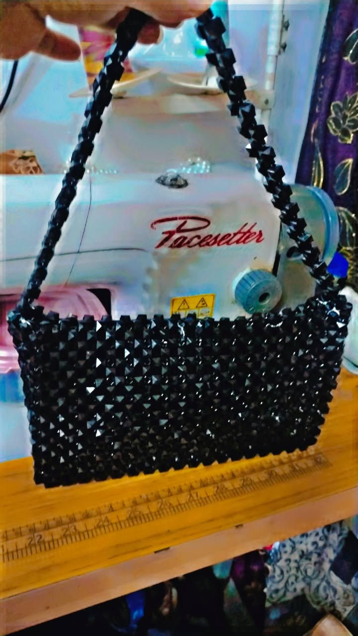 هذه خياطي شغل يدوي حسب طلب الزبونه يوجد توصيل داخل الديوانيه


**إذا كنت صاحب هذا الإعلان وتريد حذفه لأي سبب، رجاءا أرسل رسالة إلى الدعم الفني**