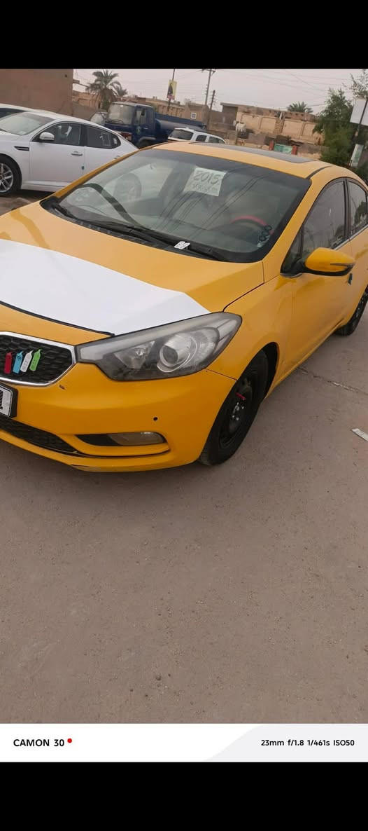 كيا سيراتو خليجي مكينه الفين بسمي رقم انكليزي السيارة فول عد البصمه السعر100   وبيه مجال قليل مكاني ناصريه  علمن السونار مو جود ومفحوصه وهاذه رقمي ***********
