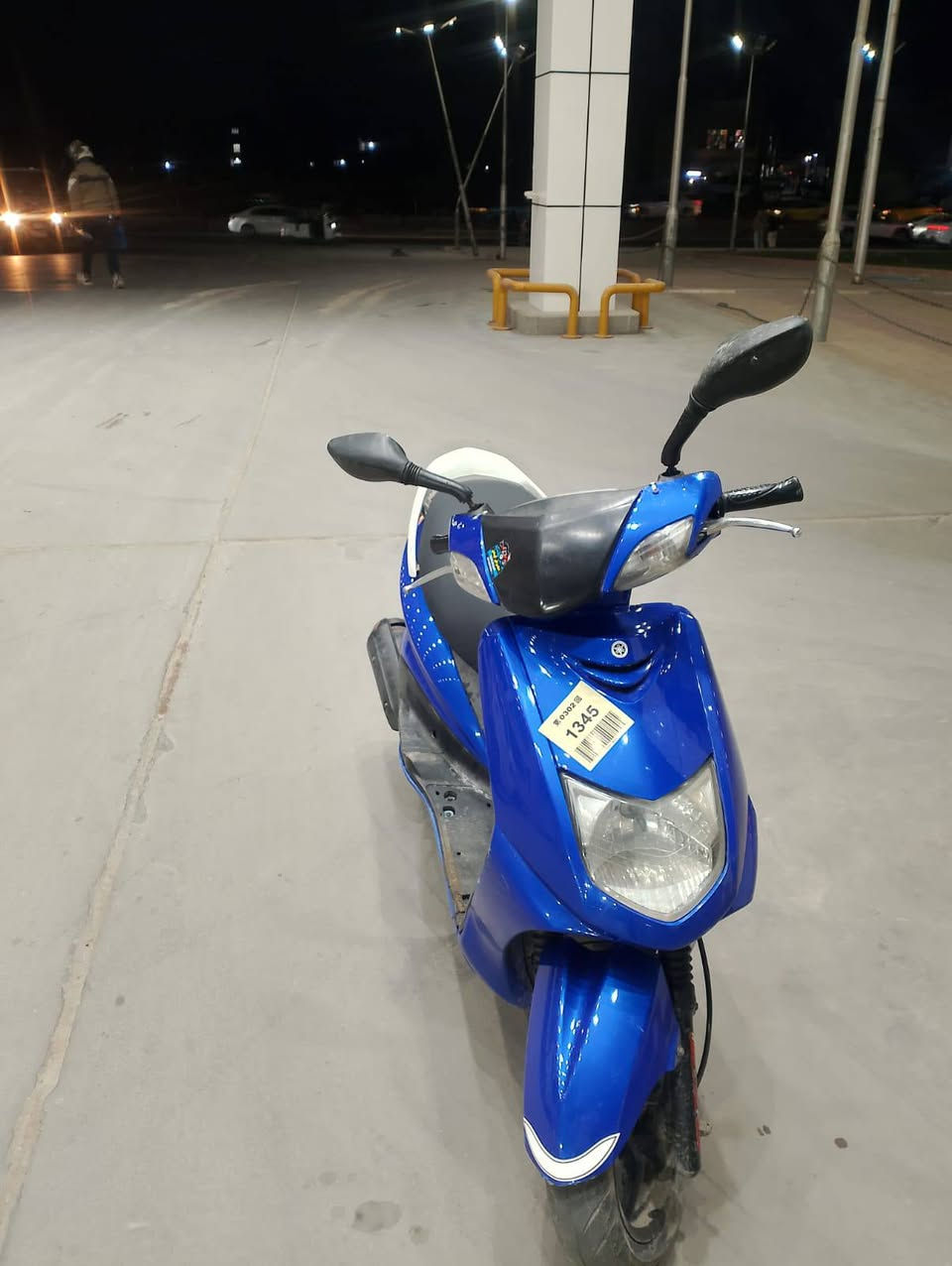 السلام عليكم عند درجه سكنس نثية للبيع مكان بغداد شعب شارع الصحة السعر 500  شغالة سلف هندر الكهربائية شغالة زوج تايرات جدد الرقم ***********0وتساب
