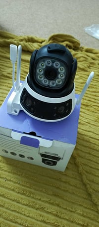 كاميرا • بحال ممتاز • للبيع