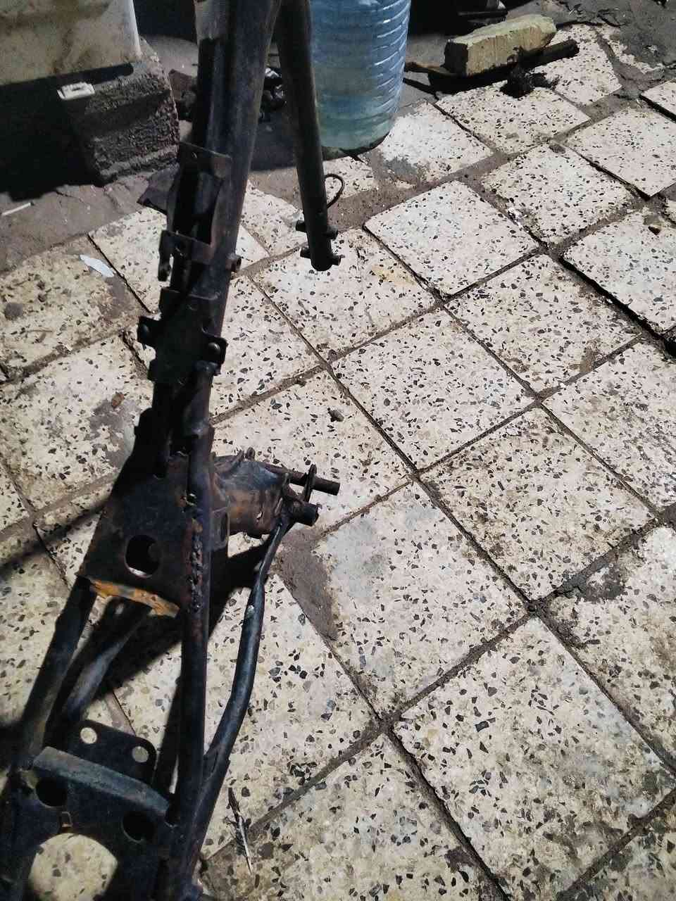 سلام عليكم شاصي البيع نضيف وكامل كبل تصبغه ادوات عنواني بصره جزيره سعر 100وبي مجال قليل رقم ***********
