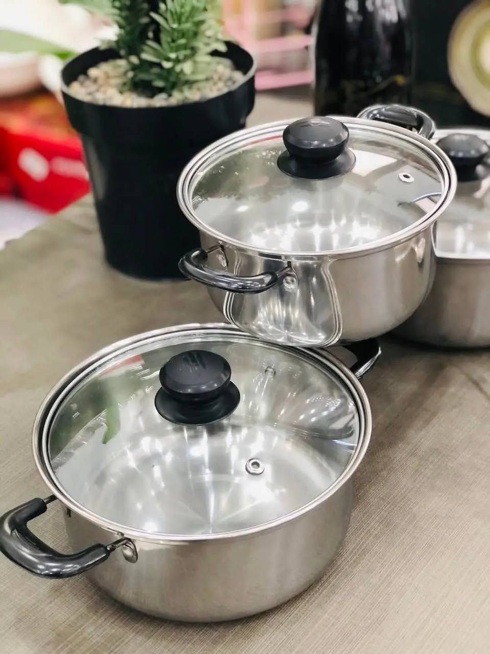 سيت جدر استانلس ستيل – 3 قطع عالية الجودة
مقابض مريحة وآمنة للاستخدام الطويل.الاحجام مختلفه ضد الصدء 
يوجد خدمة توصيل لكافة محافظات العراق بغداد, العراق


**إذا كنت صاحب هذا الإعلان وتريد حذفه لأي سبب، رجاءا أرسل رسالة إلى الدعم الفني**