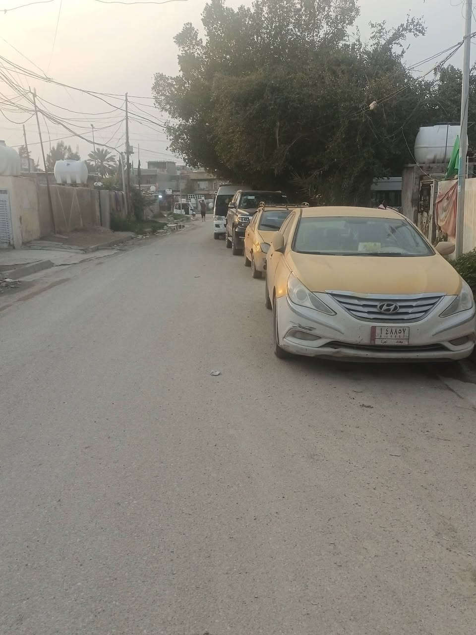 بيت مساحته 250ع شارعين مكانه زعفرانيه منطقه الوليد شارعين سيد هاشم سعر 80وبي مجال بيت كامل خدمات جيب غراضك كبل تكعد زراعي قرار 117 ستفسار تصل ***********
