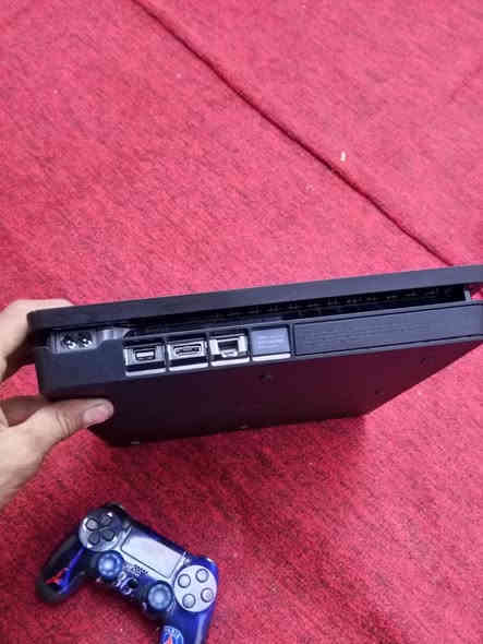 سلام عليكم بلي 4سلم مهكر نضام 11.0 لوك ستيكر جهاز نضيف وبيه 7 العاب قويه ذاكره 500 جوستك عدد 2 وكامل ملحقاته وياه يوبيس 850 السعر 375 وبيه مجال شراي يجي خاص او يتصل او يجي واتساب ***********
مكان ناصريه زدريناويه
