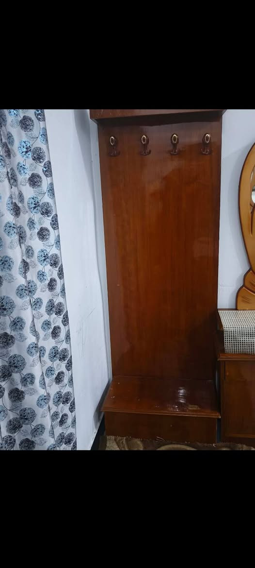 غرفه للبيع أم الخمس بيبان ***********زين القوس
