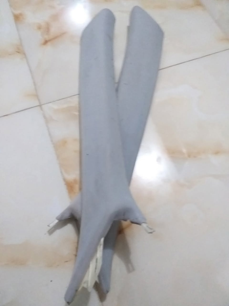 السلام عليكم اخوان غراض شاهينه غرفه كامله للبيع كلمن اوسعره مناسبات خابر ودلل مكان ديوانيه الحمزه ***********
