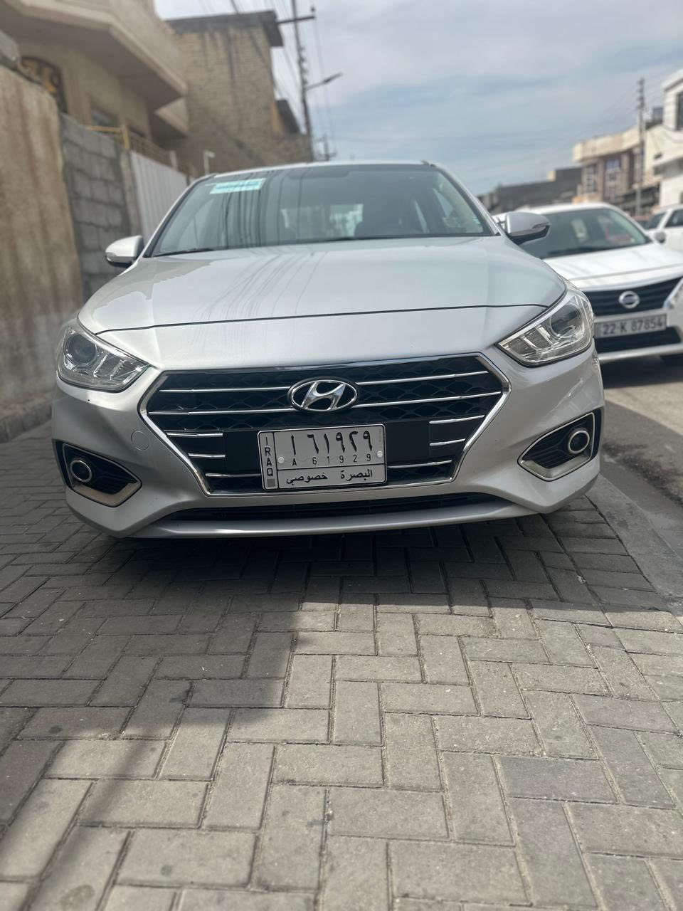 السلام عليكم ورحمة الله وبركاته 
اكسنت خليجي مديل 19 فول مواصفات كفاله عامه  من كلشي ماشيه (88 )سياره جديده كلش وبلاديه كله
السعر ( ١٣٣ $) وبيها مجال 
العنوان / البصرة/ القبله/حي المهندسين
للاستفسار الاتصال على الرقم 
(***********). حامد
ملاحظة/ اني مكلف بالنشر
