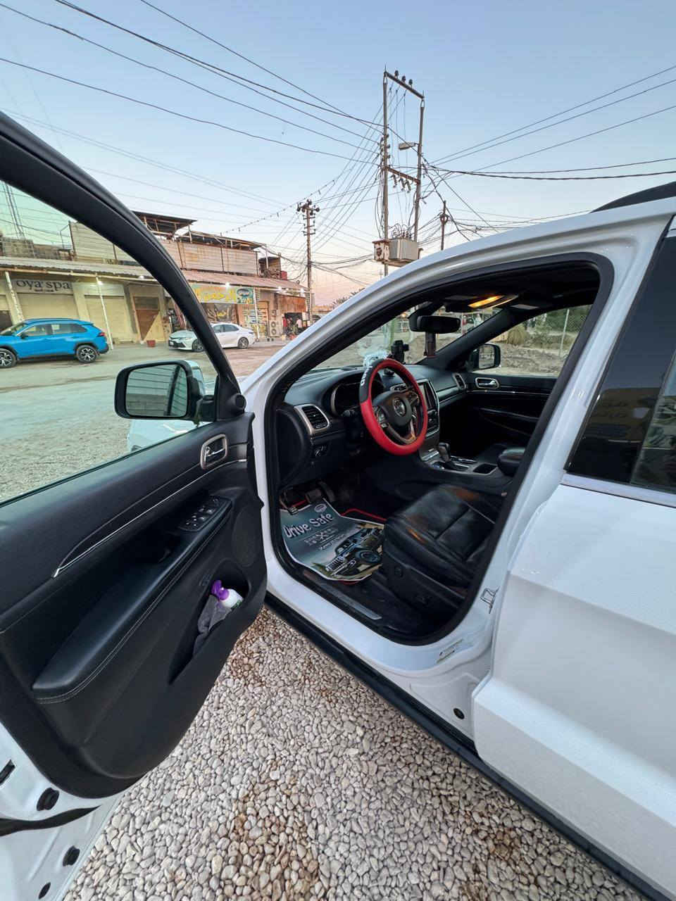 جيب موديل ١٧ كفاله السعر ٢٣٥ وبيهه مجال الشراي يتصل العنوان بابل ***********
