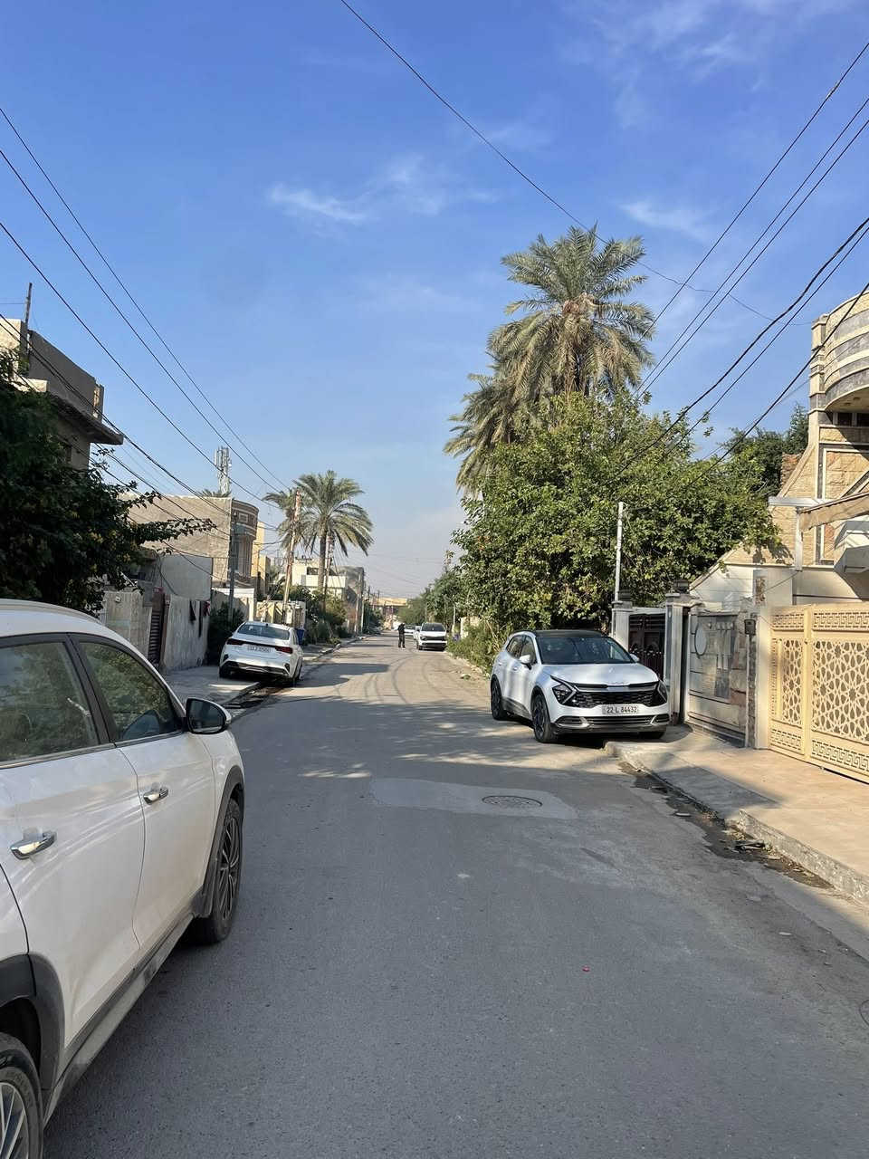 � فرصة ذهبية 
 #للبيع  بيت بسعر 600 مليون   في قلب  #السيدية 🔥
📍الموقع البيت : مربع الاقتصادين خلف شارع العلوه              

#لمعرفة #السعر #الرقم ( 2 ) #سأتي #السعر #مباشره

🏡 تفاصيل العقار:

 • المساحة: 168 م²
 • الواجهة: 6 م
 • النزال: 28 م

✨ التقسيم الداخلي:
الطابق الأول: صالة   + مطبخ + حمام + غرفة نوم 
الطابق الثاني: 3 غرفة نوم  +حمام  
الطابق الثالث: بيتونه            

📞 للتواصل: *********** (اتصال أو واتساب)

🏢 مكتب برج الياقوت للتطوير العقاري
📍 السيدية – شارع مركز الشرطة، بجوار صيدلية وصال شوقي، مدخل شارع أبو النخيل
