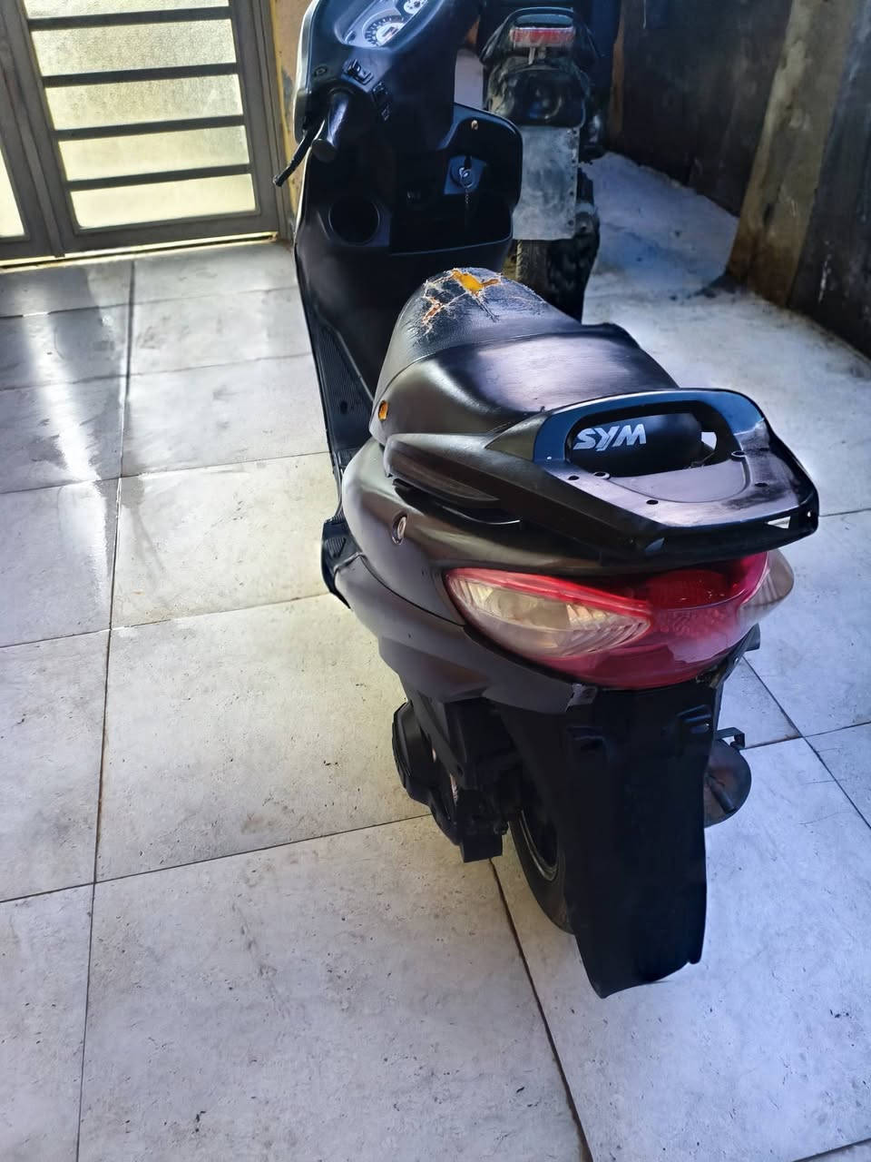 دراجه سيام صناعة كوري
كامله نكرة سلف 
لا تبخير ولا تنقيص 
كهربائيات شغاله 
لايت عالي ناصي 
بك لايت اشاير 
مكاني كوت الفلاحية ***********
سعر 350
