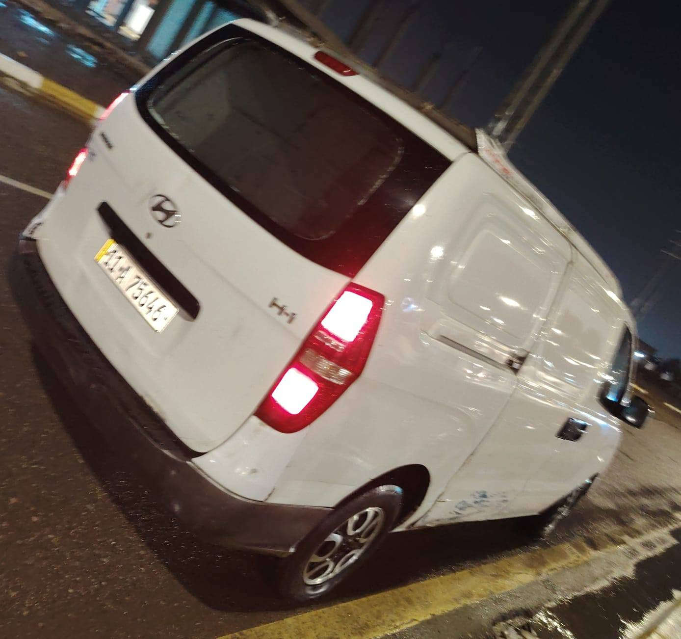 السلام عليكم للبيع ستاركس فان براد موديل ٢٠٠٩ رقم بغداد دولي باسمي تحويل مباشر سعر ٩٨ او بيها مجال اي استفسار على هذا الرقم ***********
