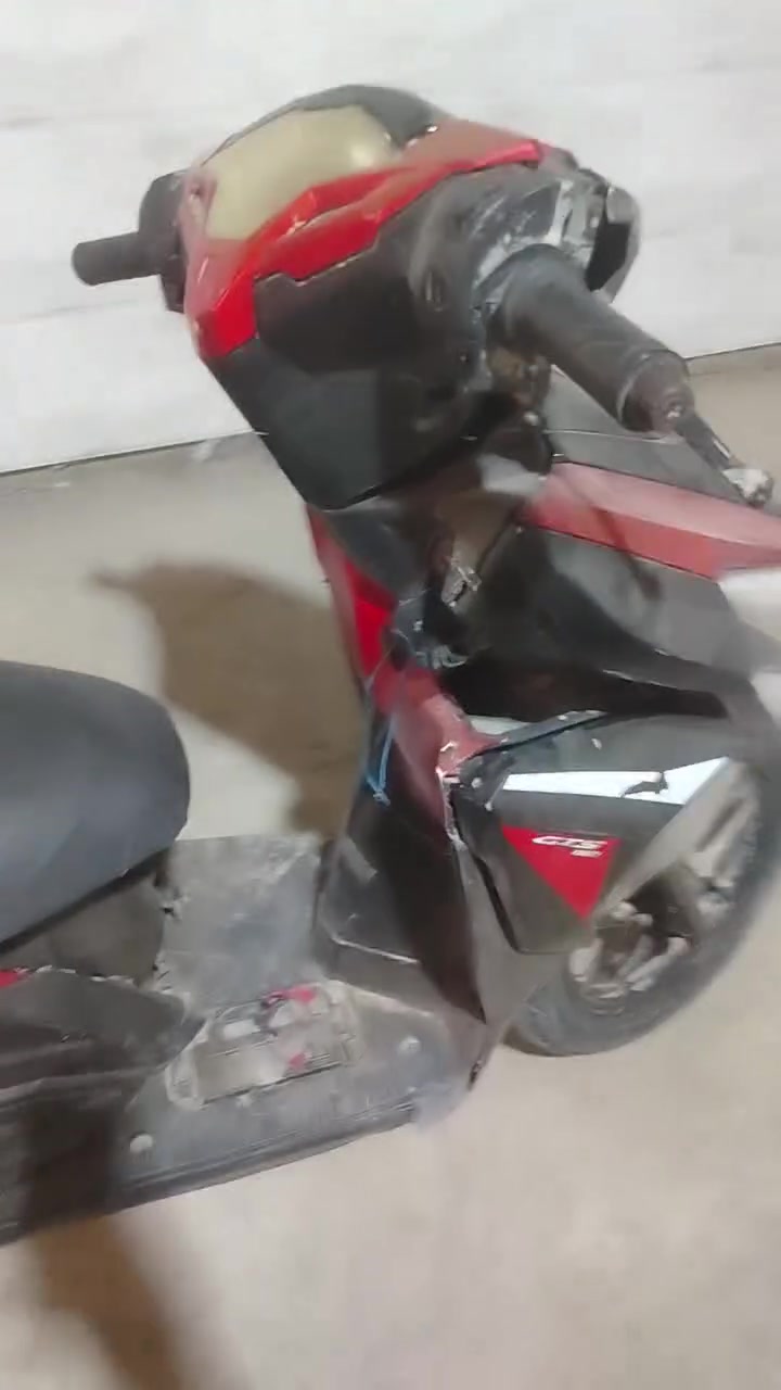 للبيع  مجفتها جديد بس كلجات ينرادلها
***********
ابيع كوم حديد
