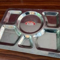 صينيه ستيل ثقيله يوجد 30قطعه  السعر 4000دينار للاتصال 07879418881