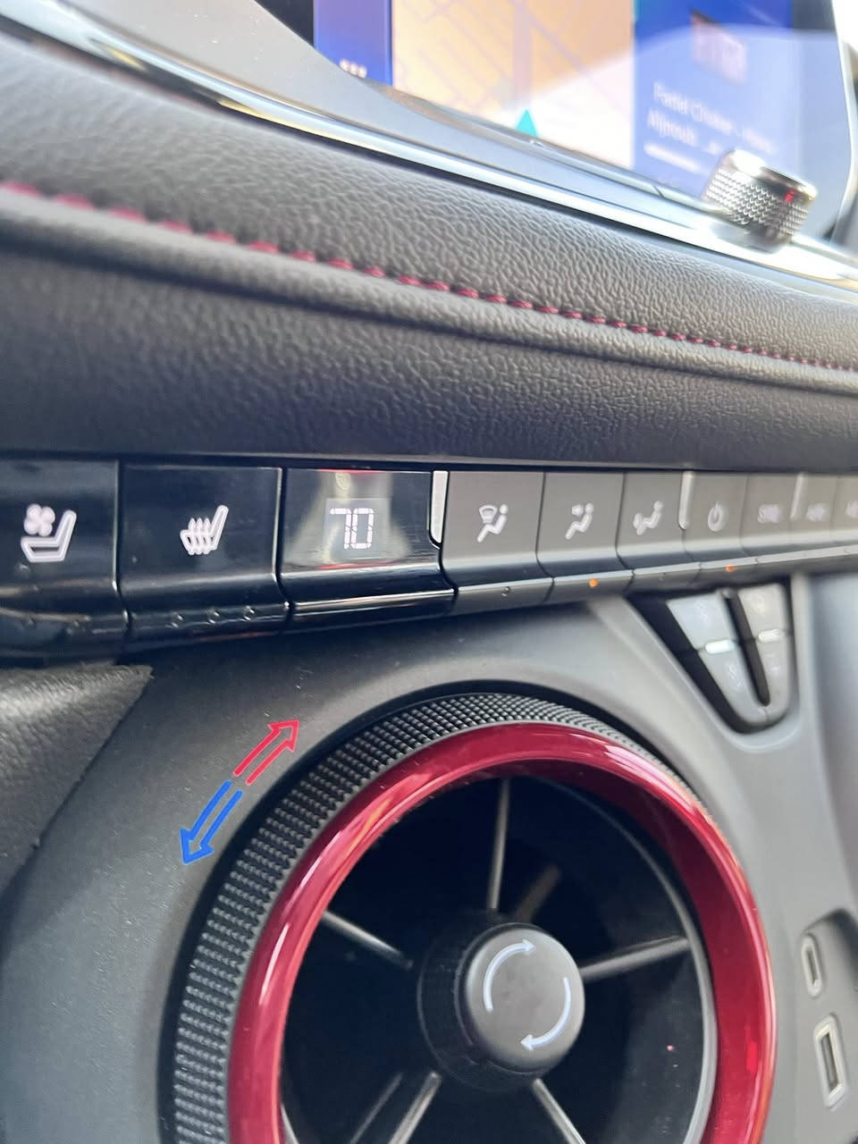 السلام عليكم ... رمضان كريم عليكم ... بلايزر RS وارد امريكي موديل 2023 فول ماعده الفتحة  الموصفات .... بصمه تشغيل عن بعد  كشن حار وبارد رادار امامي وجانبي توقف ذاتي والموصفات البقيه المعروفه محرك 6 سلندر 3600 بدون حادث السياره اني مستورد بسمي بيه تقرير مياه والسياره مكفوله كفاله عامة شرط الفحص محرك كير كشر من الصبغ والتبديل معروضه 240$ وبيه مجال رقم بغداد بسمي الاتصال ...(***********) ماشيه 18 الف السياره اخت الزيرو ومعوف البلايزر الوحش
