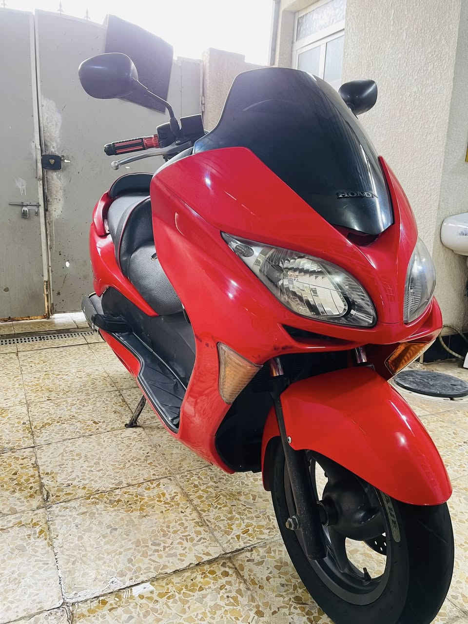 سلام عليكم فورزه 09 كرستال عميه لون مميز ♥️سعره مليون مكاني بغداد الحسينية ***********
