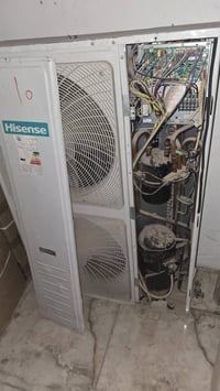 خارجية هايسنس ٥طن جديدة قفل شركة  للبيع السعر ٦٠٠ الاستفسار 0770464387...