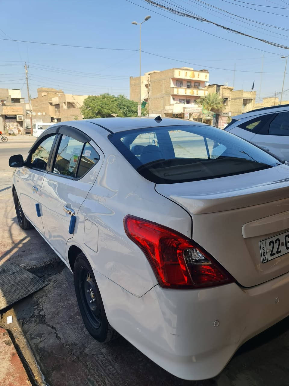 السلام عليكم 
سني 2021 هندي رقم اربيل شرط التحويل 
محرك كير على وضع الشركة السيارة بيها نص قبق الجنطة صبغ فقط وبارد بسيط 
السعر 98 وبيها مجال بسيط 
بغداد حي الحسين قرب جسر العامرية ***********
