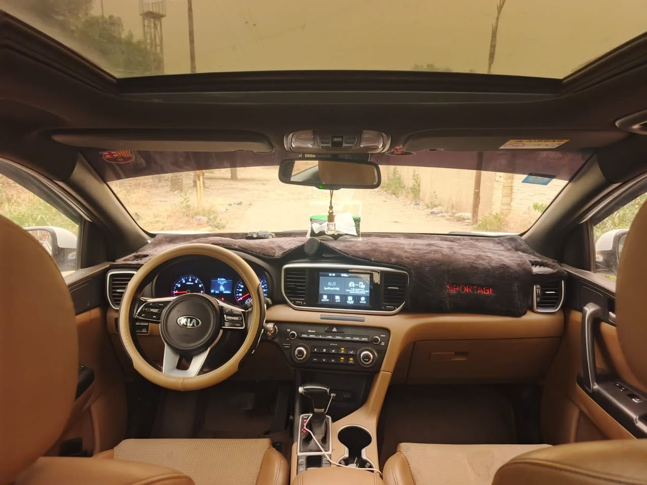 السلام_عليكم سبورتج 2019 خليجي فول (مواصفات الجيتي لاين ) السيارة كفالة عامه لا صبغ ولا بارد 

ماشيه 105 كيلو 
رقم بغداد انكليزي 
هندبريك بصمه _بصمه تشغيل _ بصمه بيبان _صندوك كهربائي _حساسات امامي +خلفي _كشنات الامامي كهرباء _ شاشه كاربلي كامرة خلفية _بنوراما _ مود درايف _ تحكمات ستيرن فول _ تبريد بالشاشه _ وبعد هواي مواصفات 
كفالة كير مكينه بارد صبغ 

السعر خاص او تواصل واتس اب وخادم للطيبين 
العنوان بغداد الكرخ حي الاعلام للتواصل ***********
