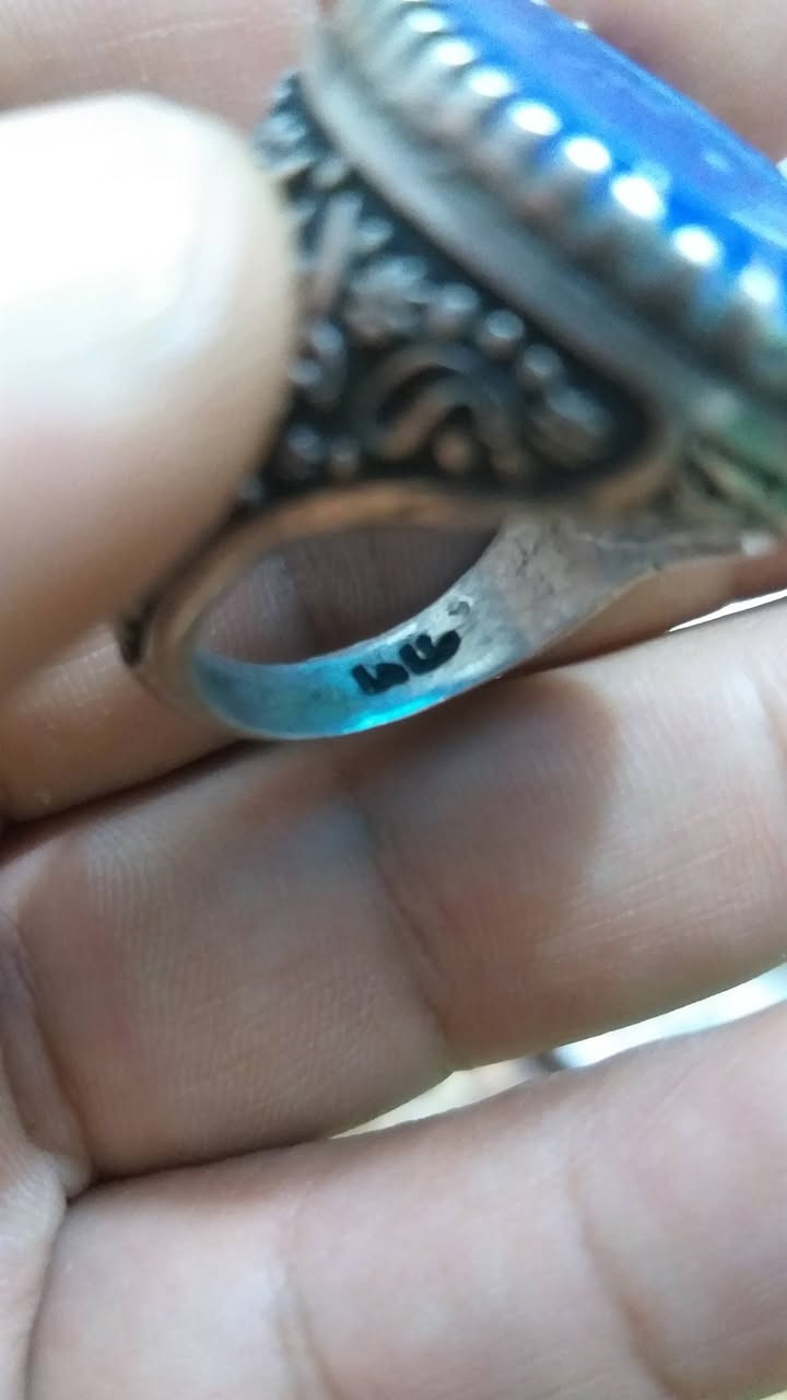 خاتم انتيك فضه متوج بعقيقه زرقاء مخطوط ياسيد الشهداء للبيع  والسعر ٧٥ الف قفل


**إذا كنت صاحب هذا الإعلان وتريد حذفه لأي سبب، رجاءا أرسل رسالة إلى الدعم الفني**