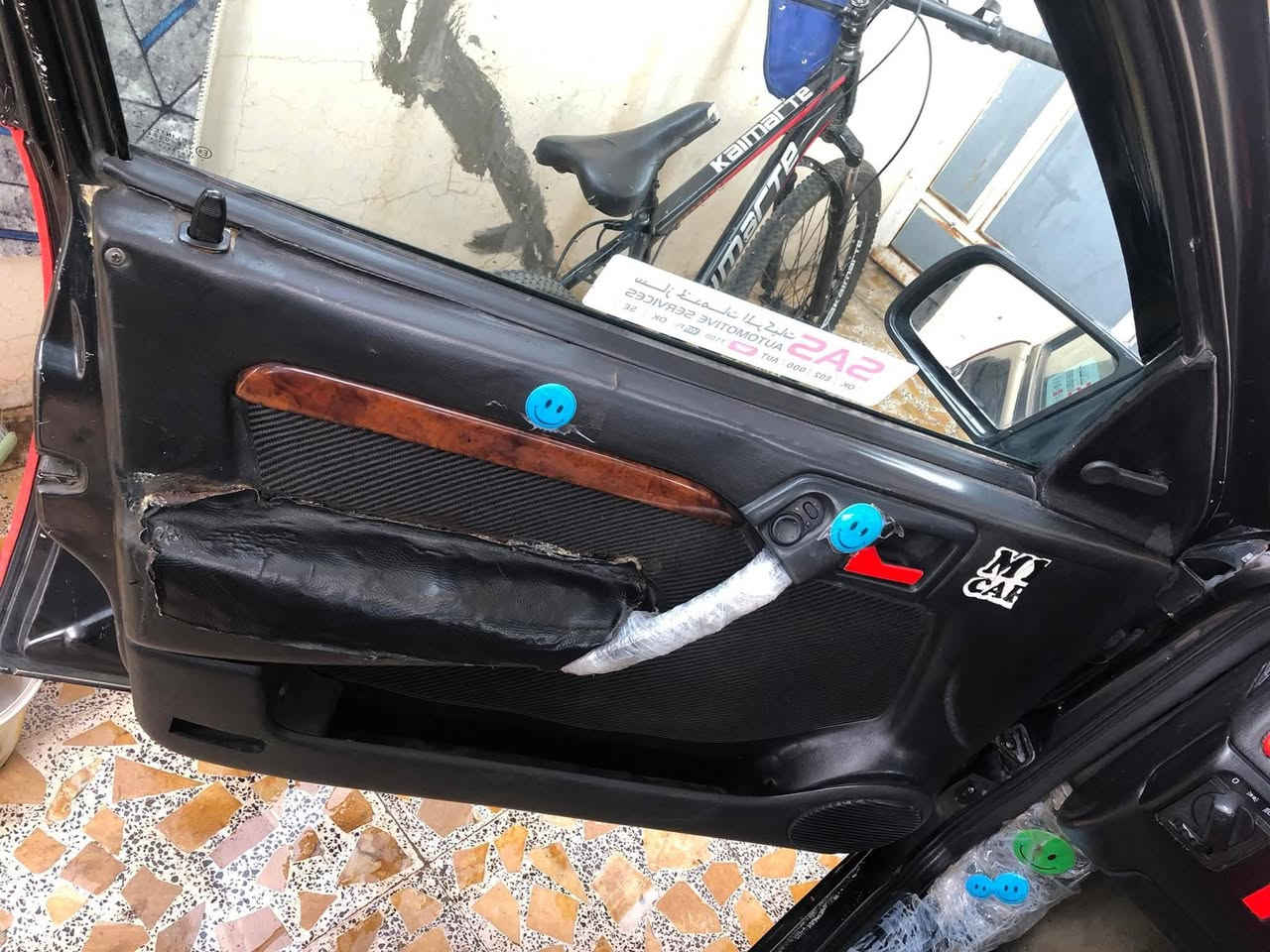 السلام عليكم اوبل فكترا موديل 91رقم كركوك سنويه جديده شرط التحويل سنويه لحد28مشروع وطني كوبنه بانزين محرك 20كير عادي سياره معمره ومصبوغه تخم تاير جديد صدر امامي خلفي كله جديد باتري جديد سياره مال بيت ماتصرف عليهه ربع شاشه تاب وشاشات خلفيه بل مخاد السعر ع خاص الرقم ***********
