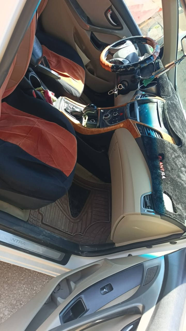 النترا 2015 بغداد مشروع وطني بأسمي مداور ثاني يوم فول ماعدى البصمه للبيع أو المراوس بكورلا هايبرد
للإستفسار أكثر ***********
